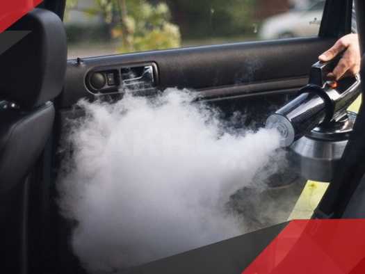 Як усунути неприємні запахи в автомобілі