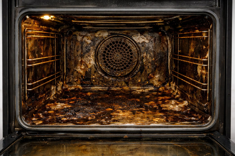 Очистка духовки от жира и пригоревшего нагара